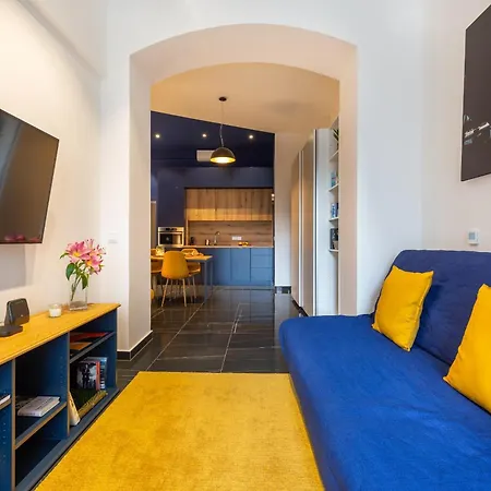 Glam Apartment